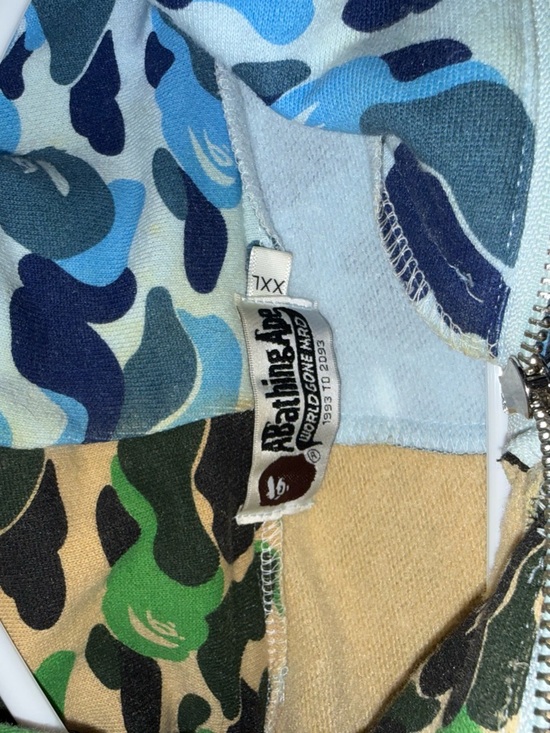 bape jacket - Picture 4 of 7